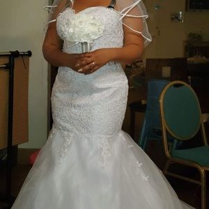 Unaltered size 18 white wedding dress